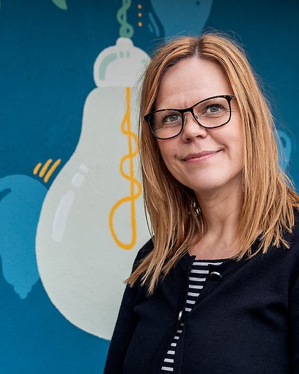 Porträttbild på Anna, ekonomiavdelningen, mars 2024. Foto: Sölvesborg Energi.